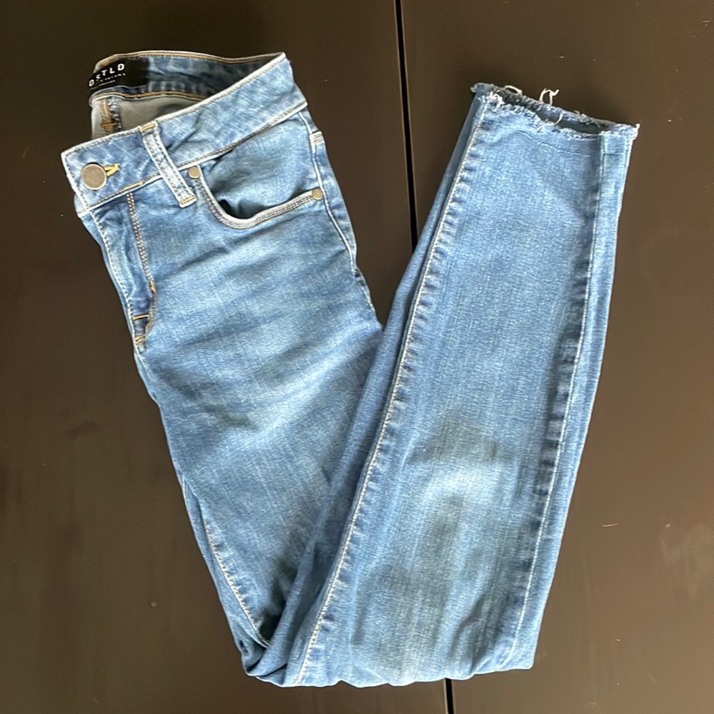 DSTLD MID RISE RAW HEM DENIM